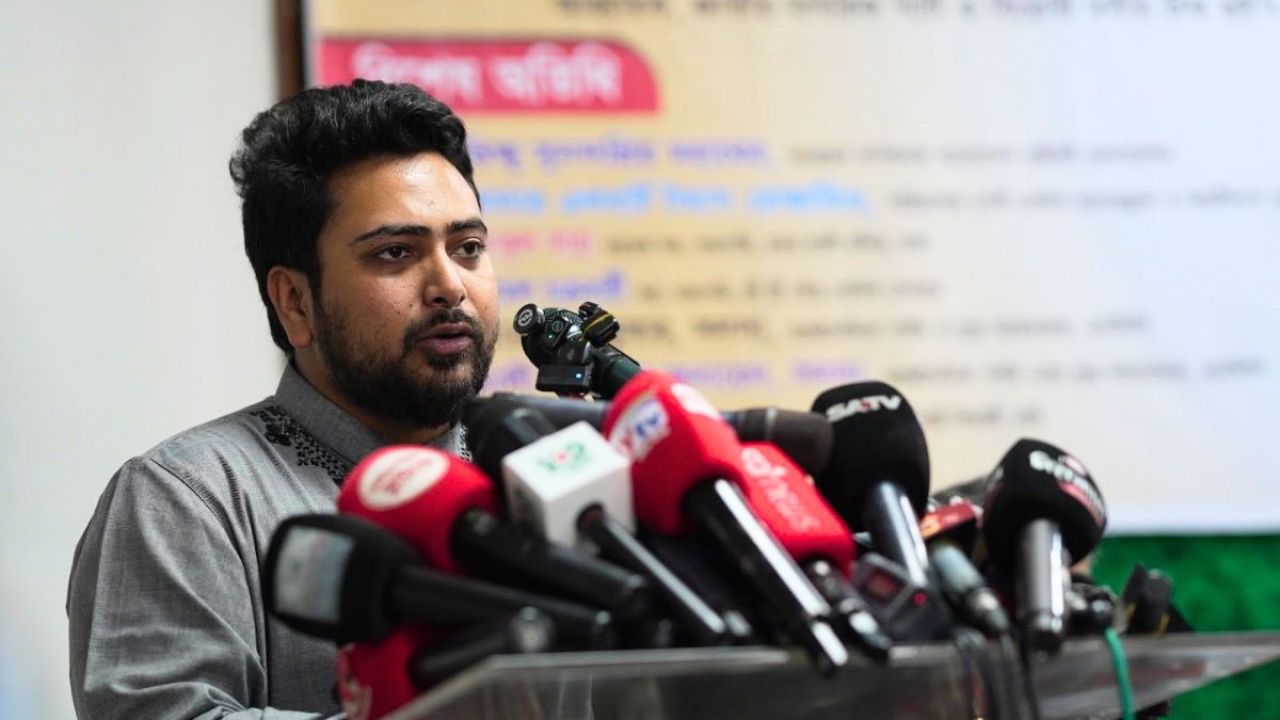 গণতন্ত্র শক্তিশালী না হলে সাম্প্রদায়িক সম্প্রীতি নিশ্চিত হবে না : নাহিদ ইসলাম